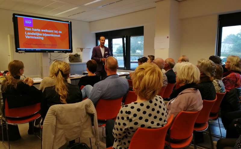 Professionals over ontwikkelingen, onderzoek en hulp aan achterblijvers