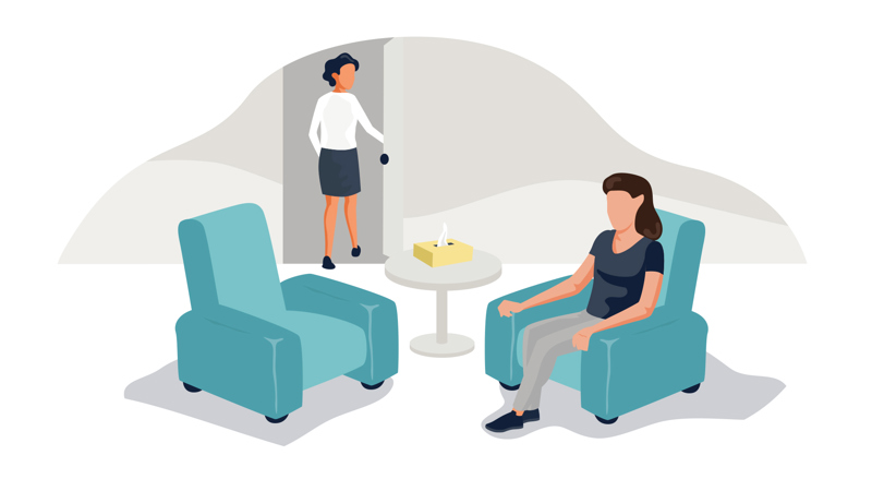 Illustratie van een spreekkamer van een therapeut, met een vrouwelijke psycholoog in haar stoel en een vrouwelijke cliënt in de deuropening, op het punt om te vertrekken